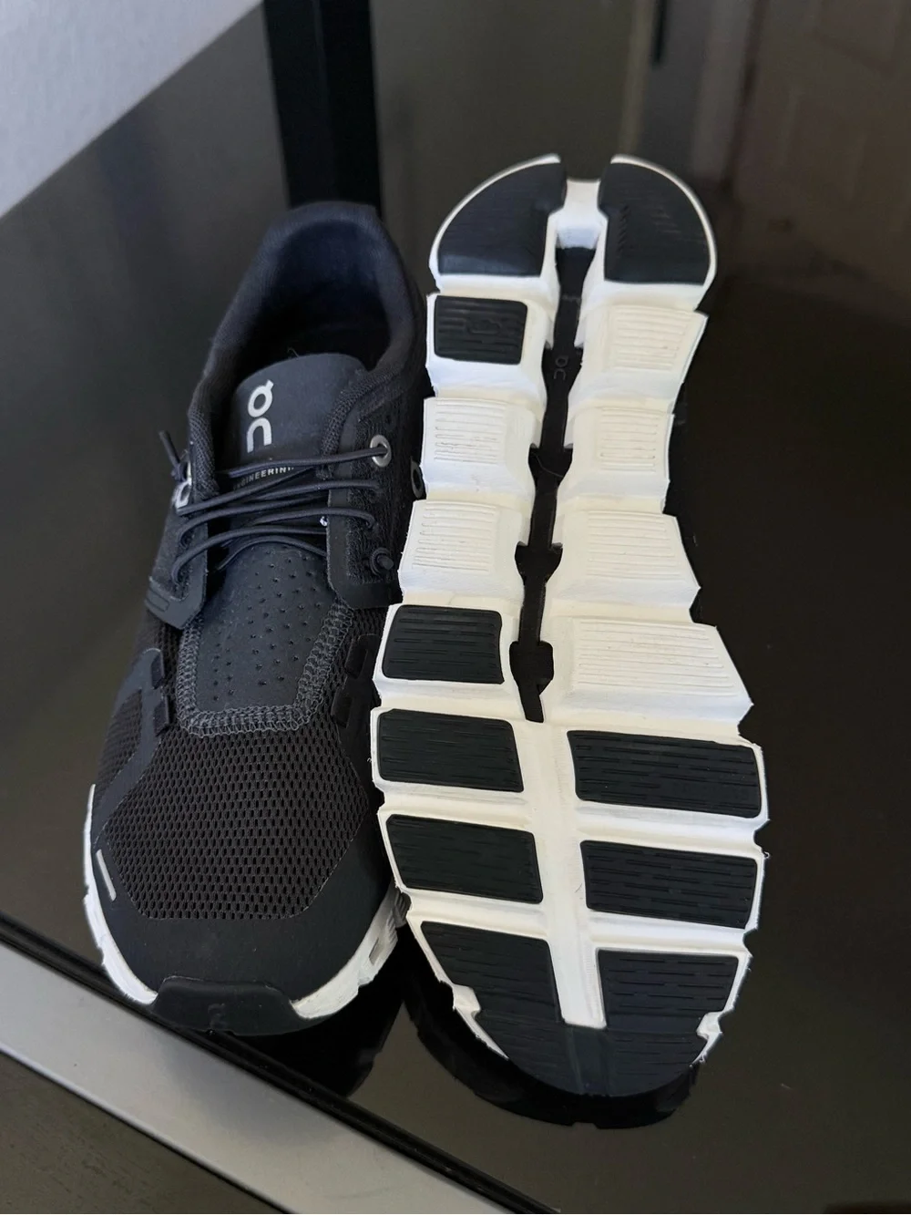 On Cloud Black Athletic Running Shoes - Women's